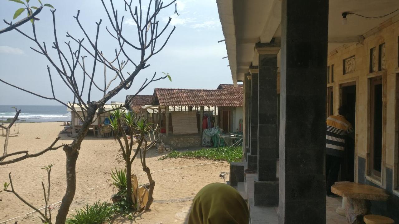 Hotel Kampoeng Drini Brono Eksteriør bilde